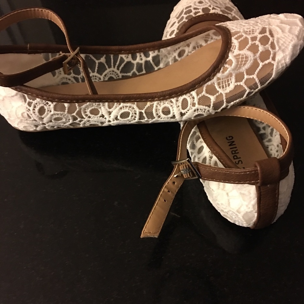 Brand New Cute Lace flats with ankle strap